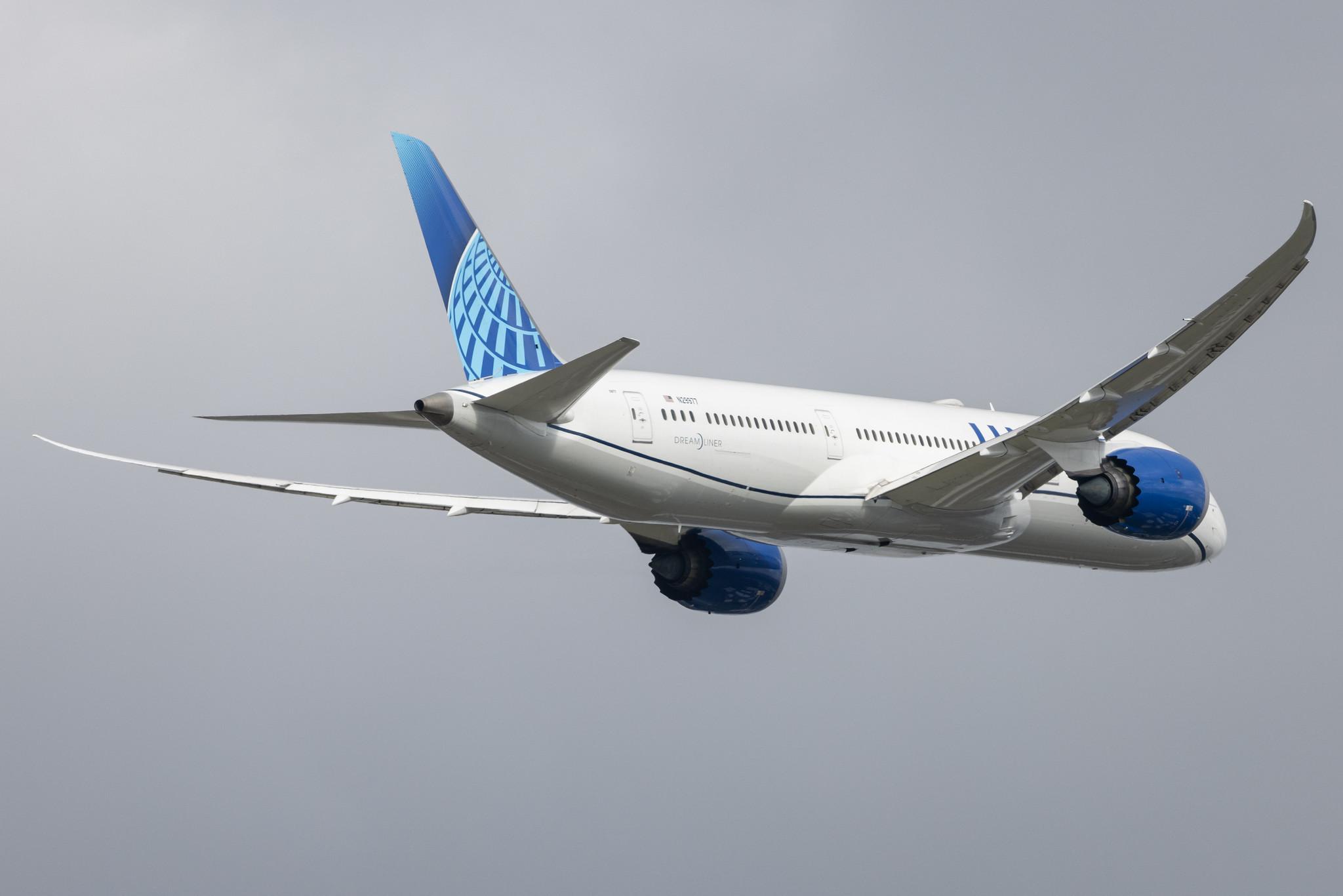 London Heathrow: United Airlines (UA / UAL) |  Boeing 787-9 Dreamliner B789 | N29977 | MSN 66136