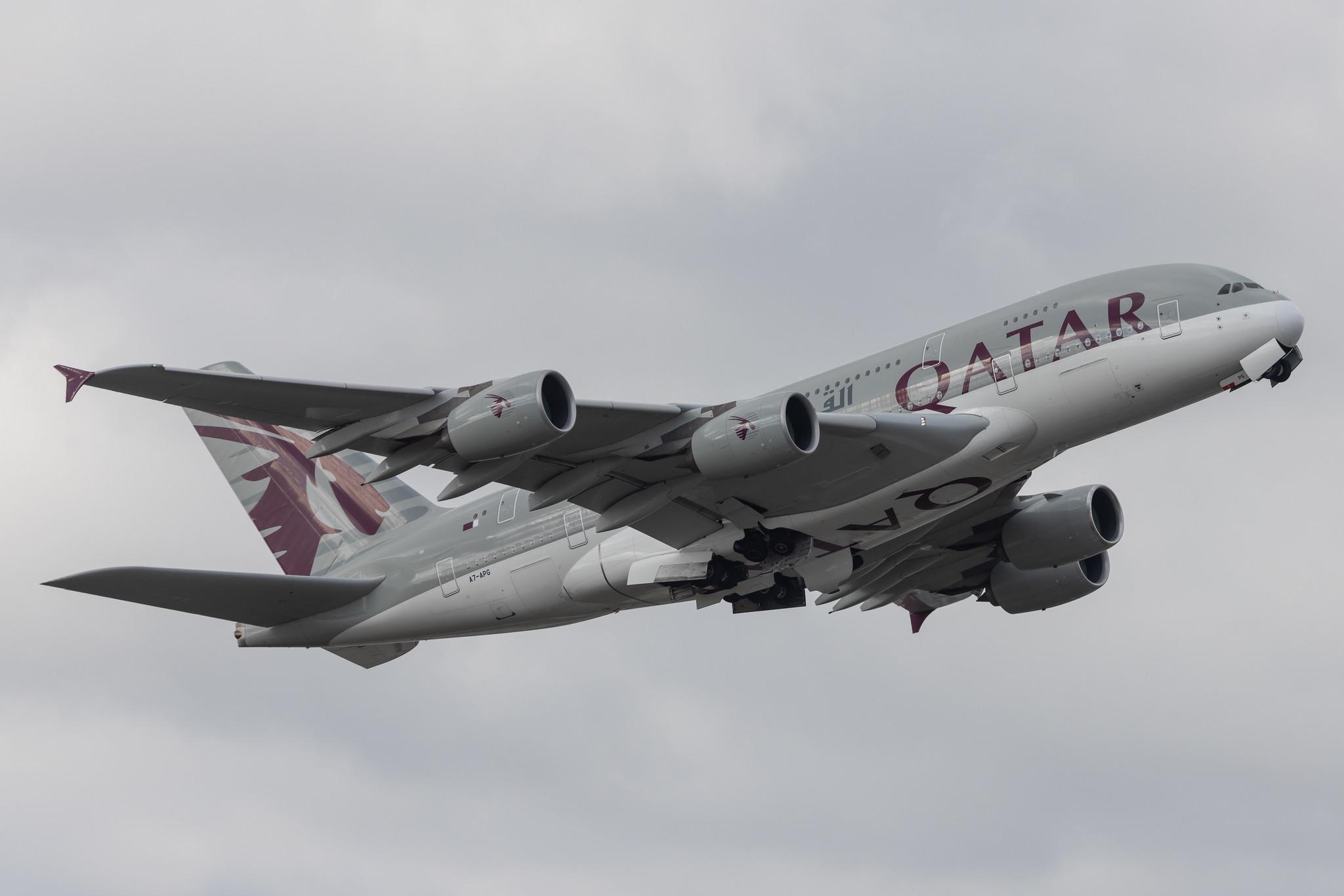 London Heathrow: Qatar Airways (QR / QTR) |  Airbus A380-861 A388 | A7-APG | MSN 193