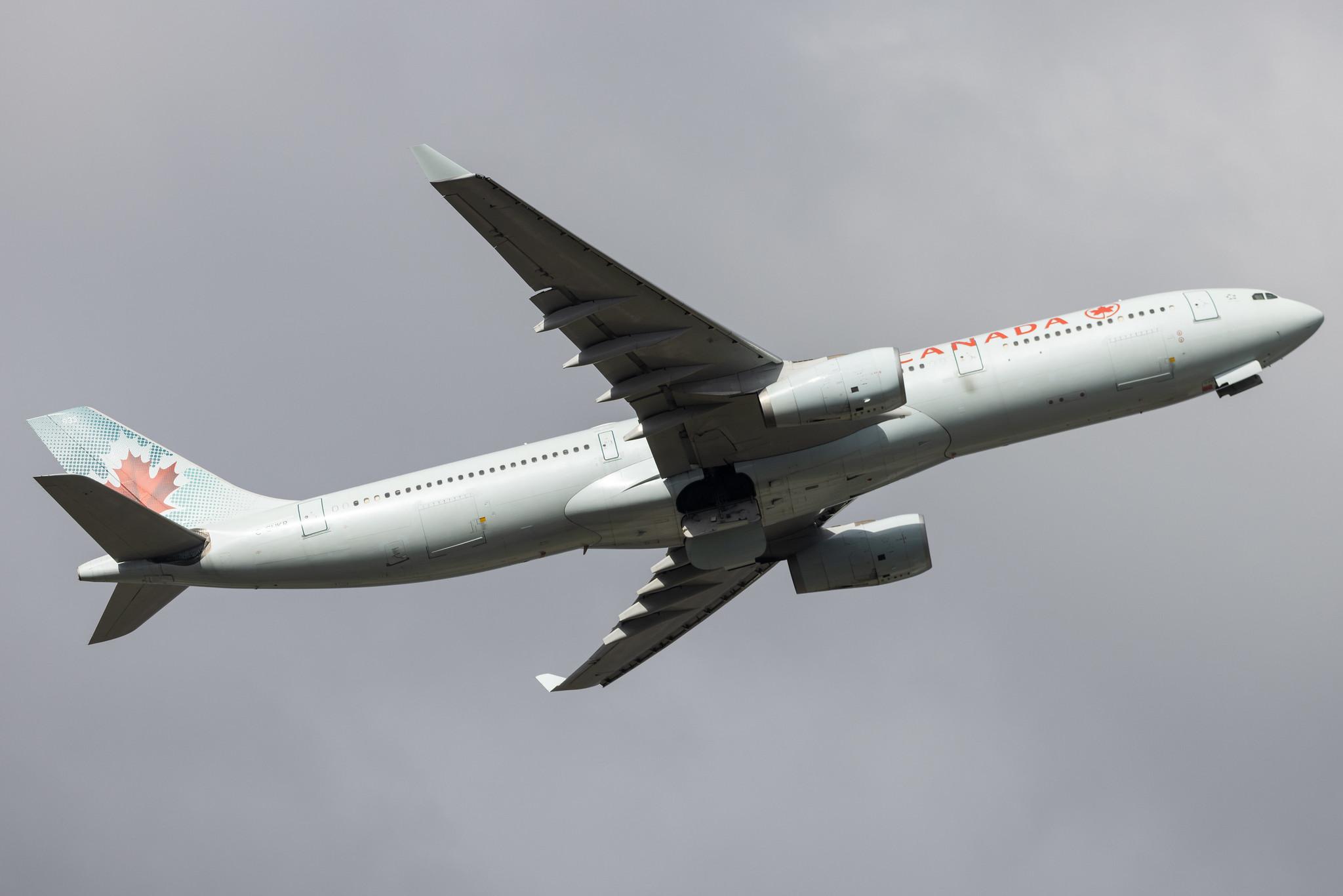 London Heathrow: Air Canada (AC / ACA) |  Airbus A330-343 A333 | C-GHKR | MSN 0400