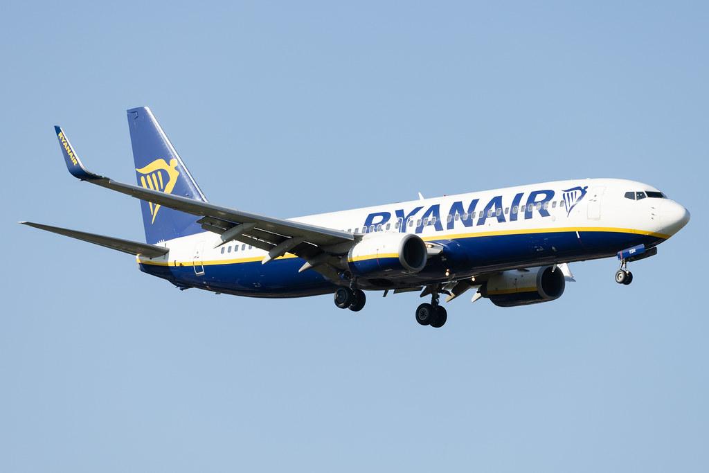 Hamburg Airport: Ryanair (FR / RYR) | Boeing 737-8AS B738 | EI-EBR | MSN 37530