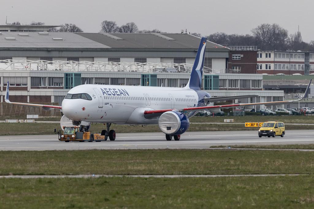 Hamburg Finkenwerder: Aegean Airlines (A3 / AEE) |  Airbus A321-271NX A21N | D-AZAX | MSN 10844