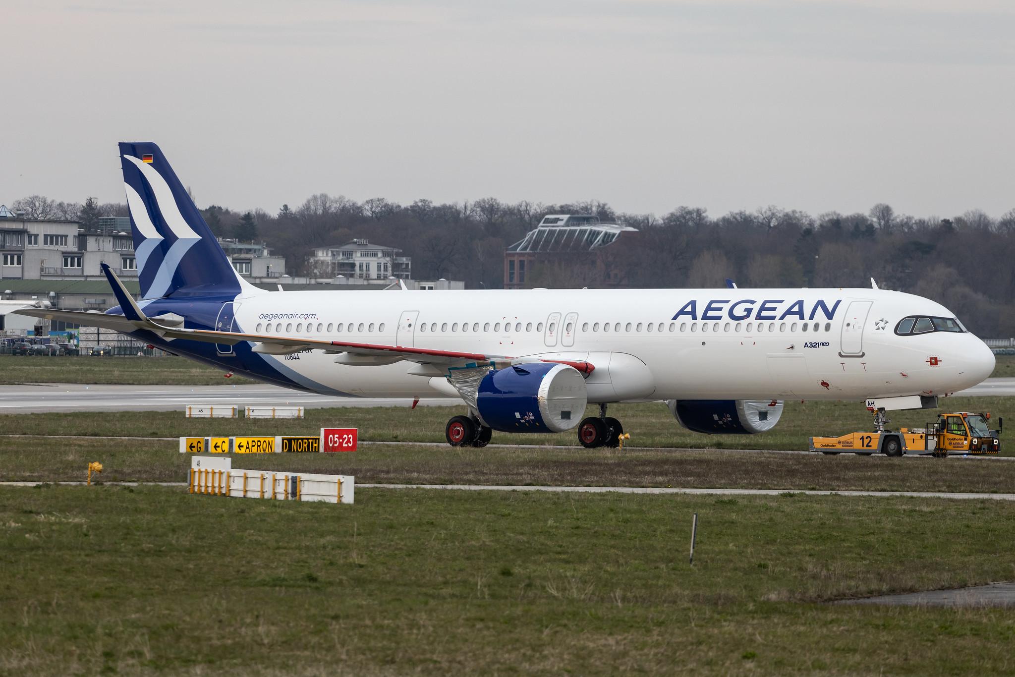 Hamburg Finkenwerder: Aegean Airlines (A3 / AEE) |  Airbus A321-271NX A21N | D-AZAX | MSN 10844