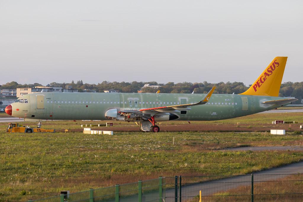 Hamburg Finkenwerder: Pegasus (PC / PGT) | Airbus A321-251NX A21N | D- | TC-RBV | MSN 10925