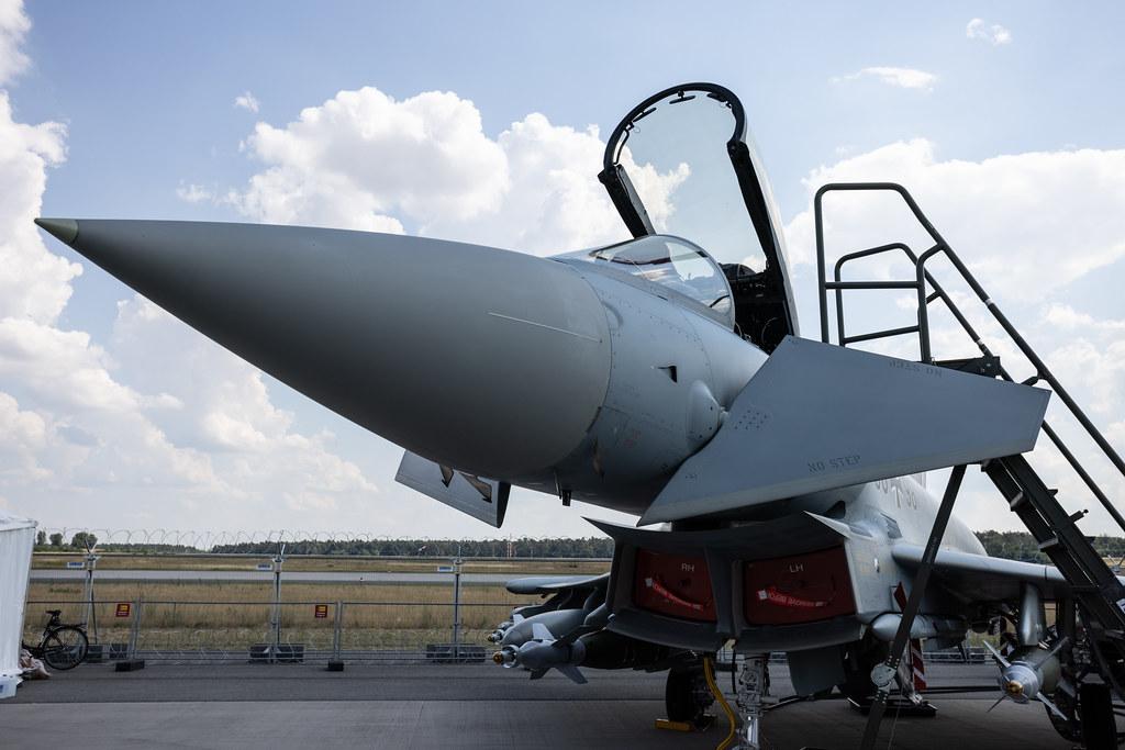 ILA Berlin Air Show: German Air Force (/ GAF) | Eurofighter Typhoon EF2000 EUFI | 30-98 | MSN GS076
