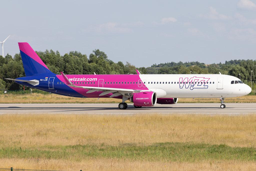 Hamburg Finkenwerder: Wizz Air (W6 / WZZ) |  Airbus A321-271NX A21N | HA-LZM | MSN 10930