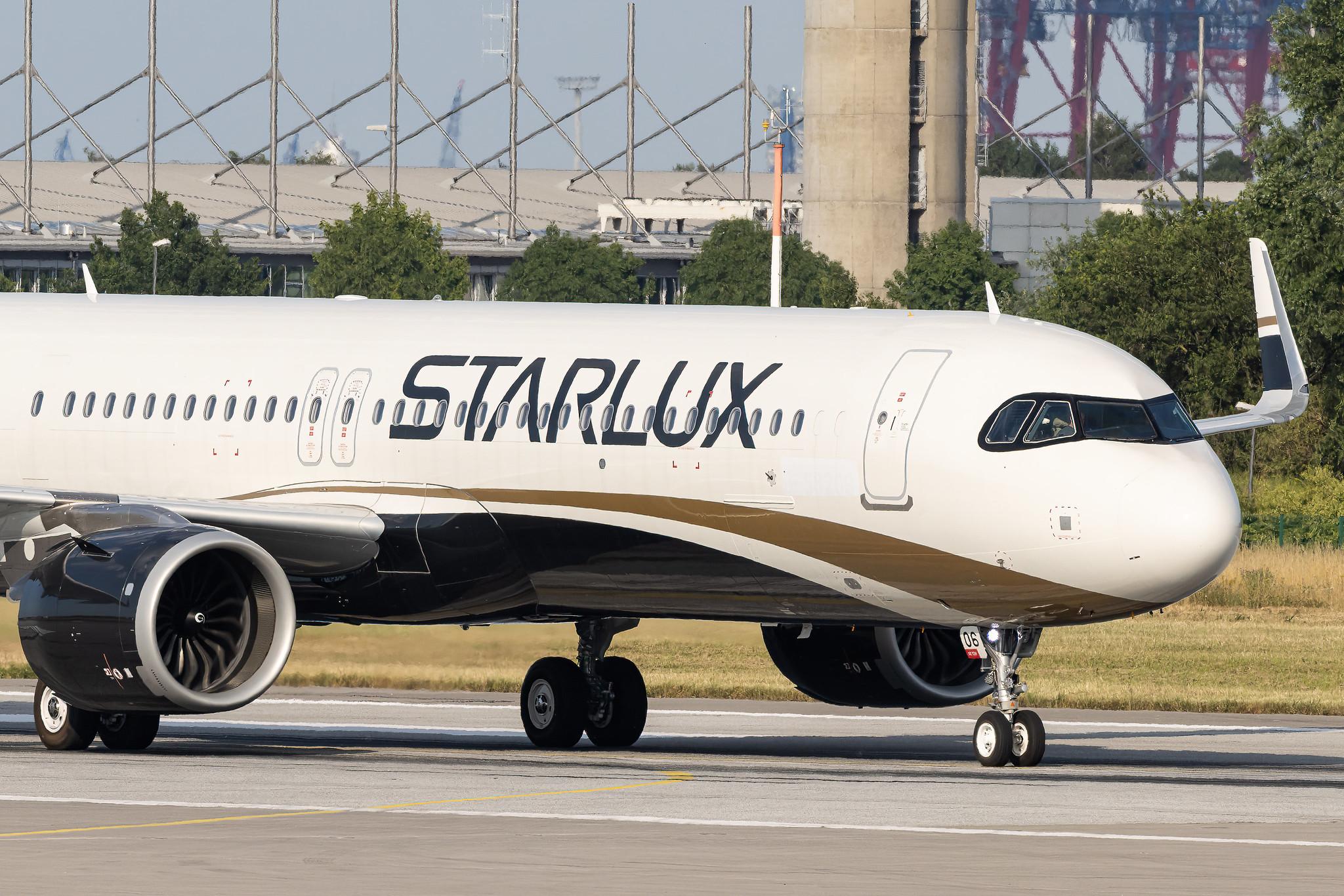 Hamburg Finkenwerder: Starlux Airlines (JX / SJX) | Airbus A321-252NX A21N | D-AVZZ | B-58206 | MSN 10426