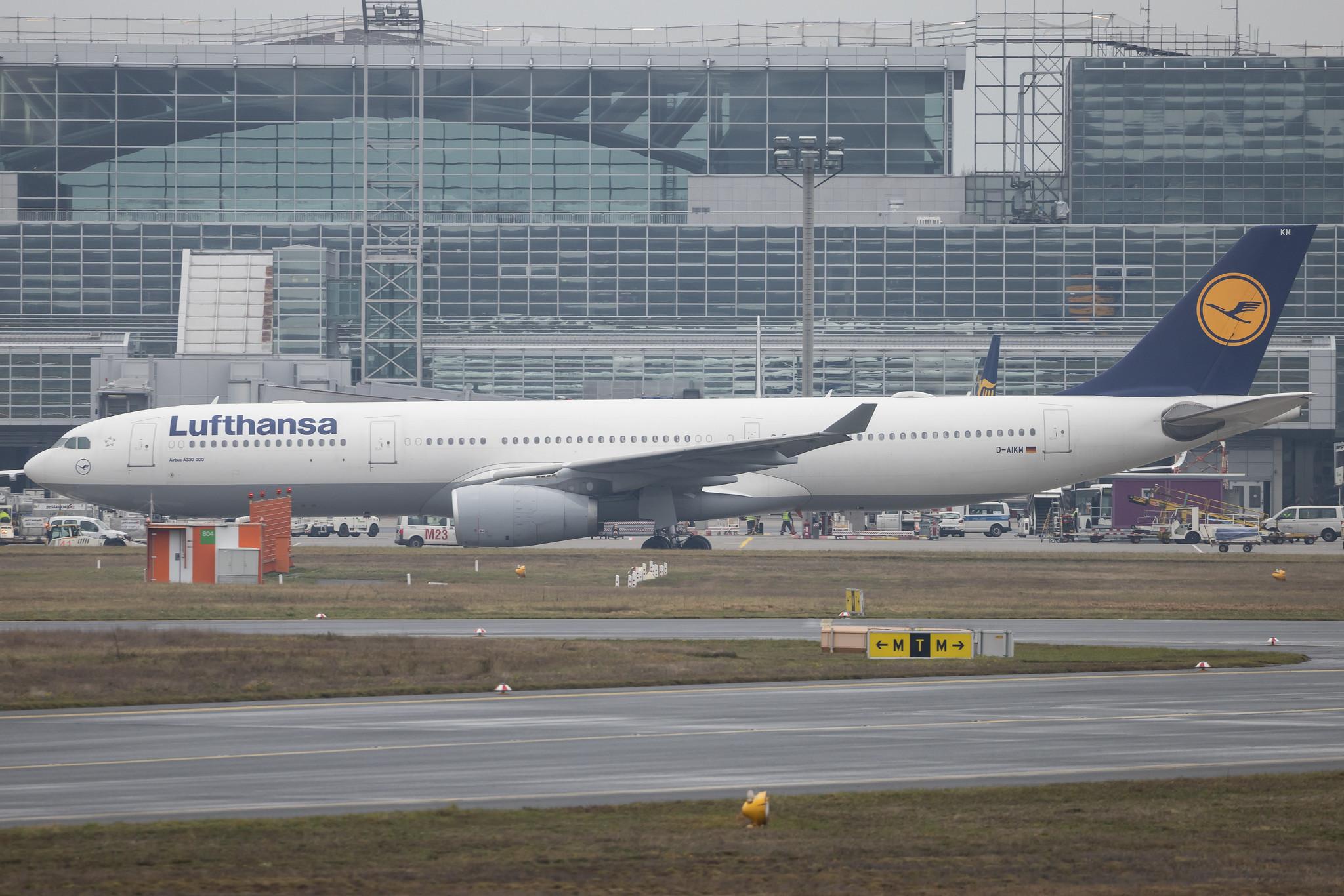 Frankfurt Airport: Lufthansa (LH / DLH) |  Airbus A330-343 A333 | D-AIKM | MSN 0913