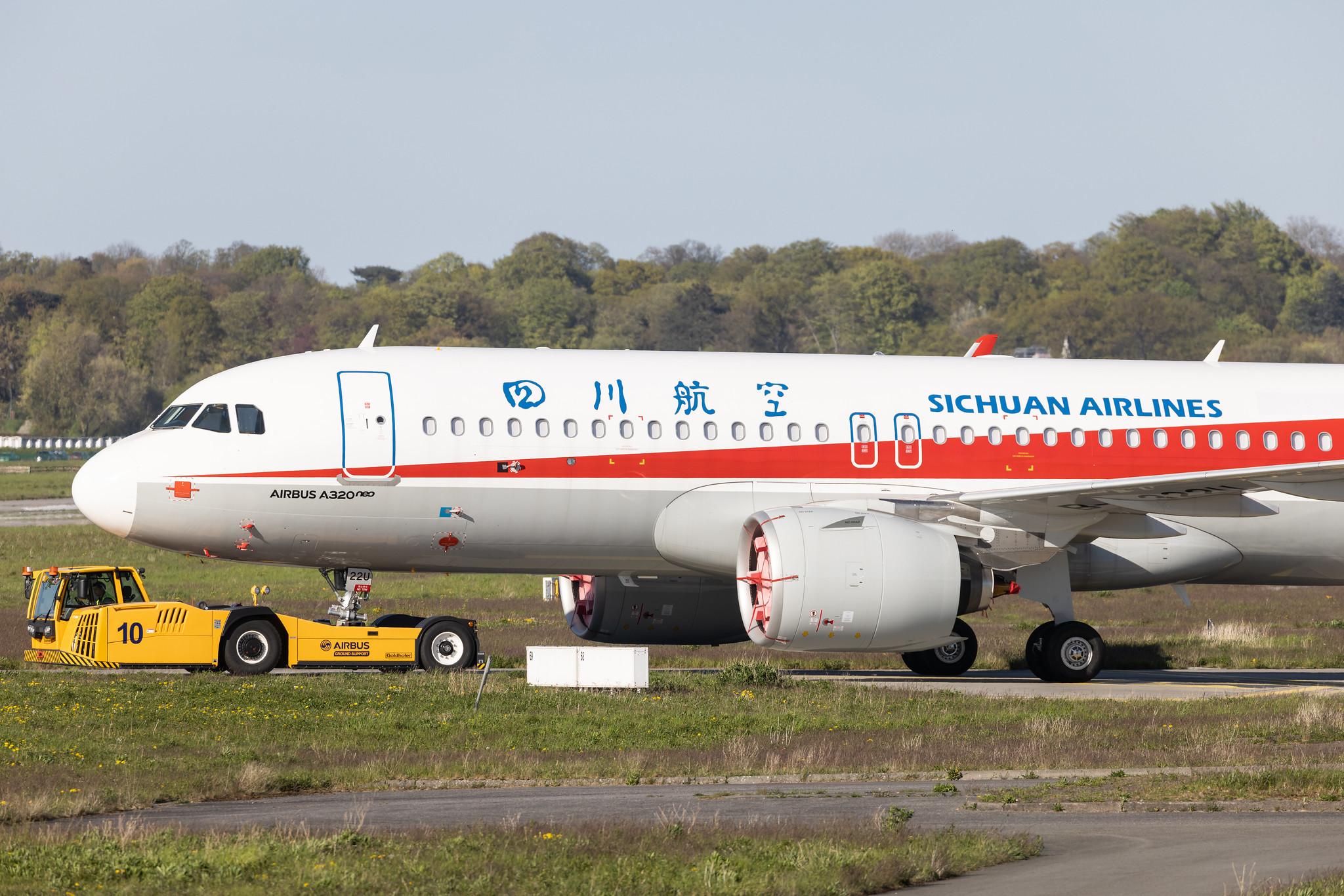 Hamburg Finkenwerder: Sichuan Airlines (3U / CSC) | Airbus A320-271N A20N | D-AUBL | B-322U | MSN 10127