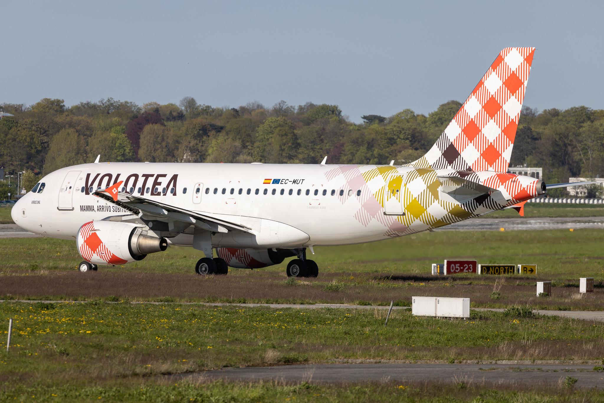 Hamburg Finkenwerder: Volotea (V7 / VOE) | Airbus A319-111 A319 | EC-MUT | MSN 02240