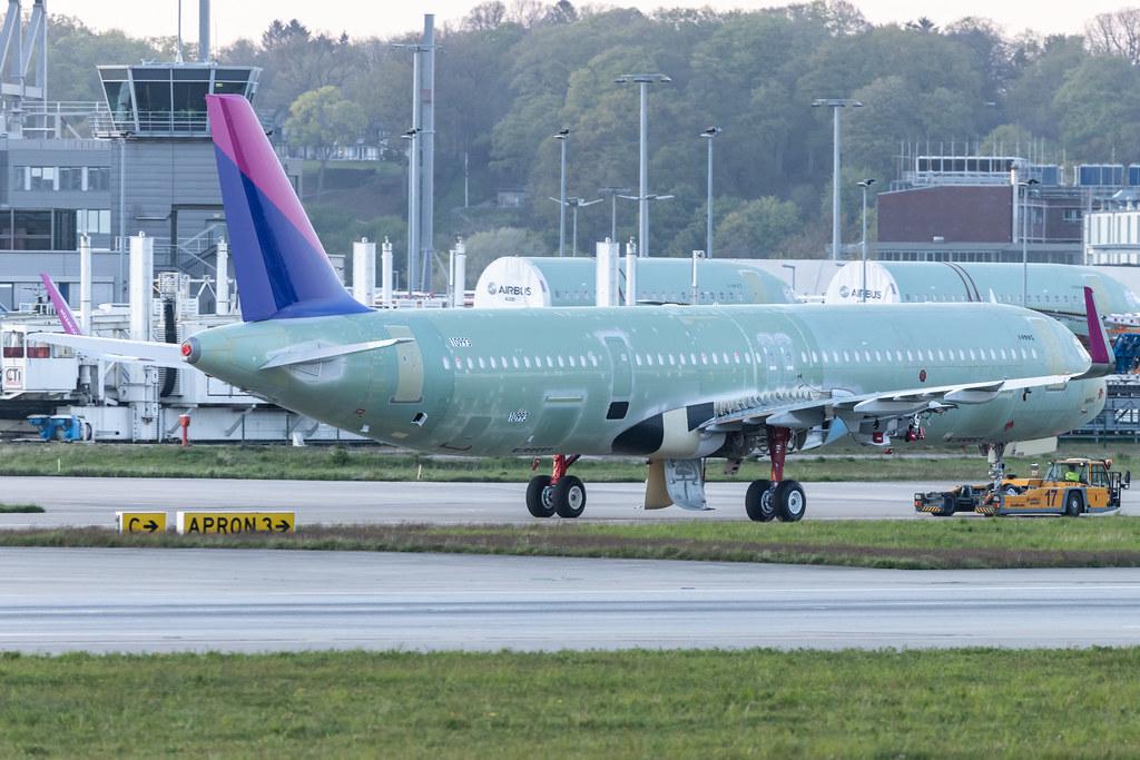 Hamburg Finkenwerder: Wizz Air (W6 / WZZ) | Airbus A321-271NX A21N | D-AZYX | HA-LZX | MSN 10993