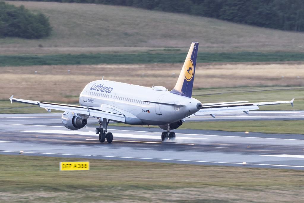 Hamburg Airport: Lufthansa (LH / DLH) | Airbus A319-114 A319 | D-AILA | MSN 0609