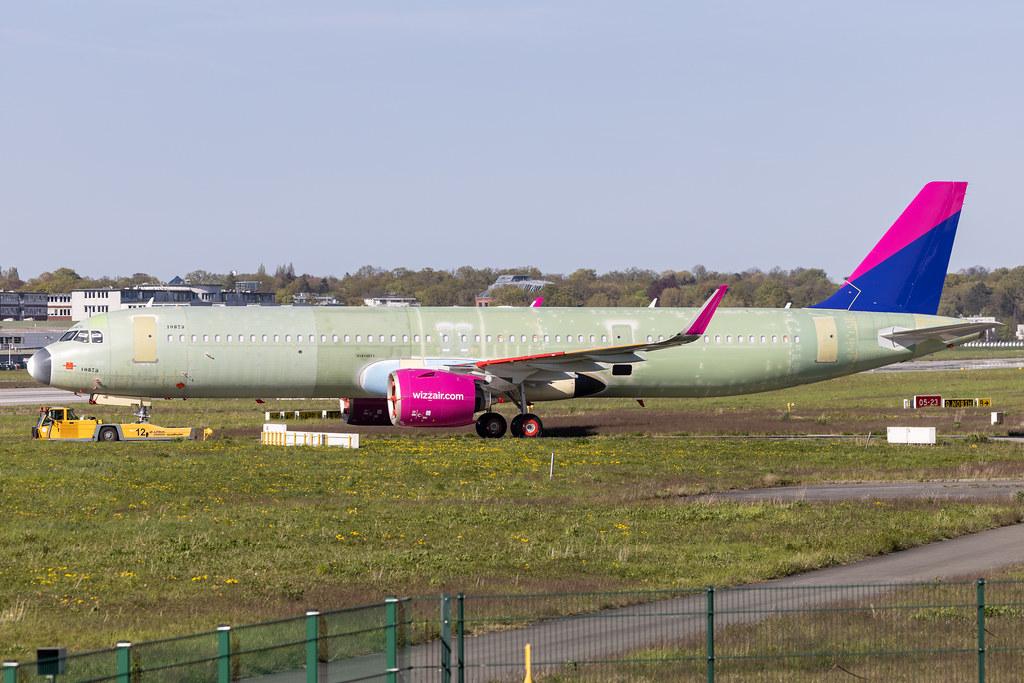 Hamburg Finkenwerder: Wizz Air (W6 / WZZ) | Airbus A321-271NX A21N | D-AZYO | HA-LZP | MSN 10875