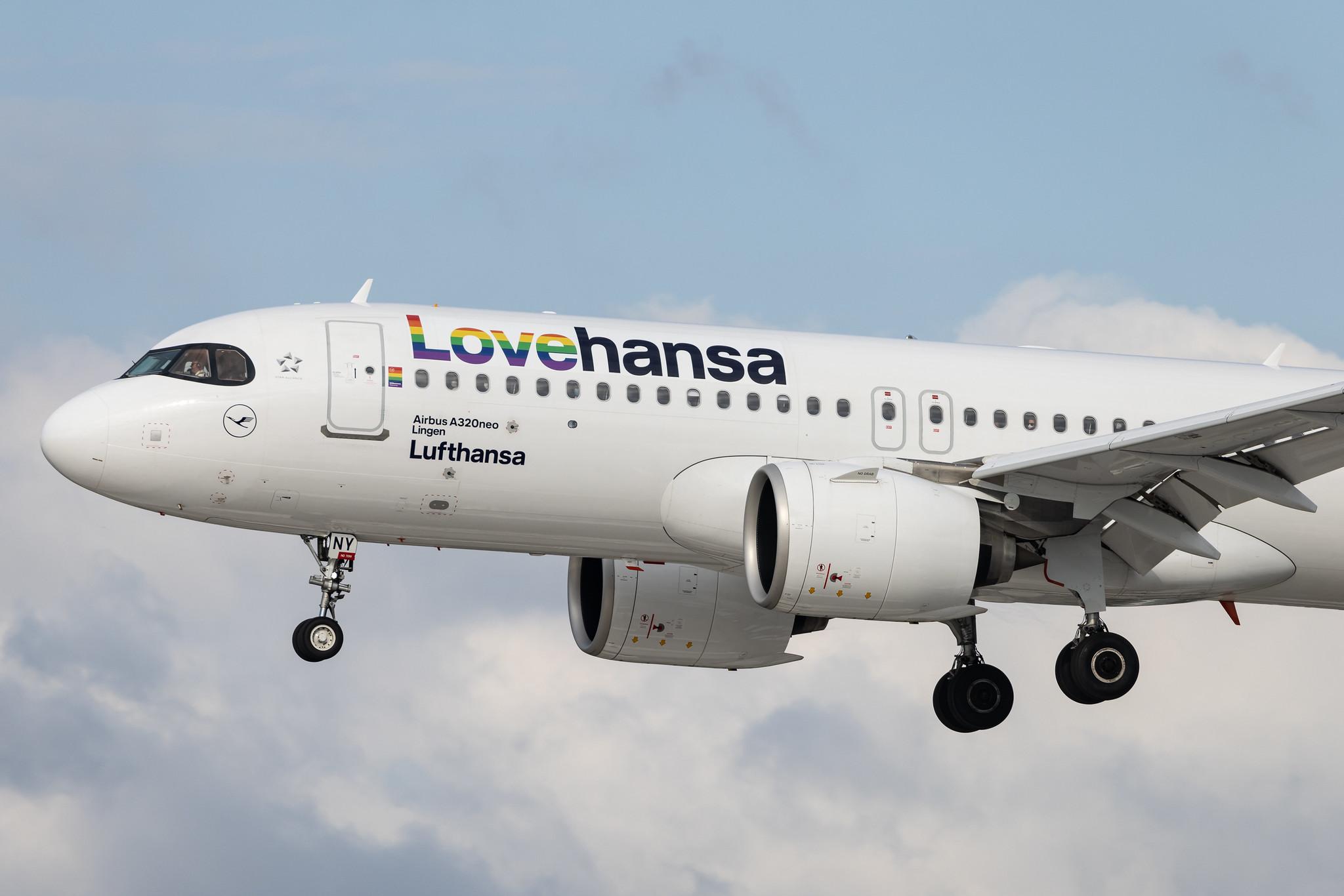 Hamburg Airport: Lufthansa (LH / DLH) | Livery: Lovehansa Livery | Airbus A320-271N A20N | D-AINY | MSN 9453