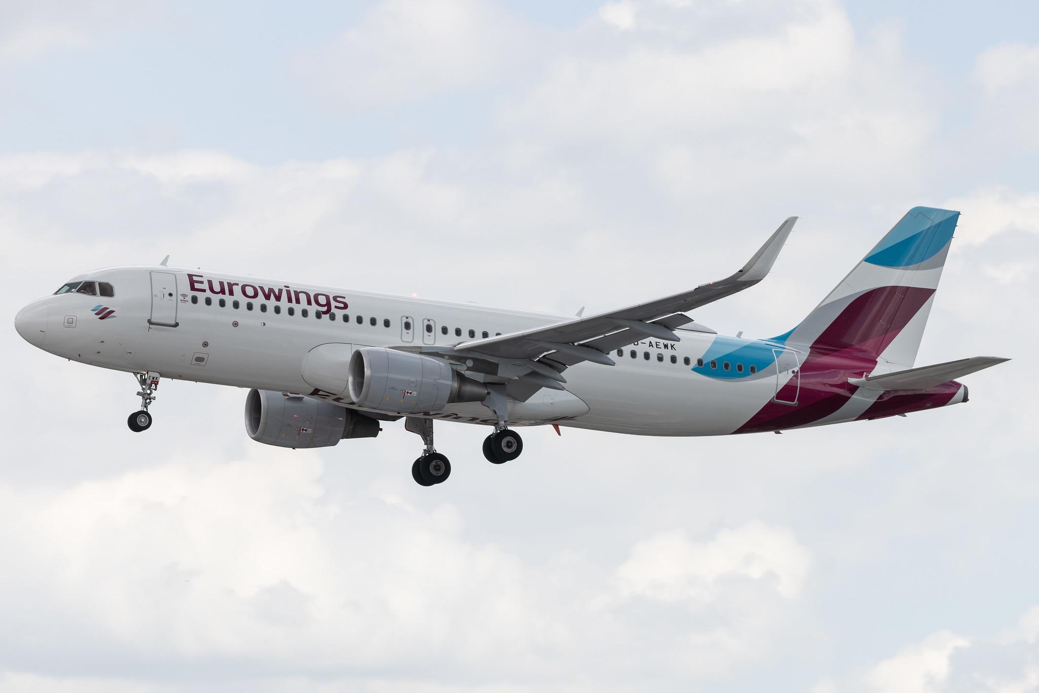 Hamburg Airport: Eurowings (EW / EWG) | Airbus A320-214 A320 | D-AEWK | MSN 7261