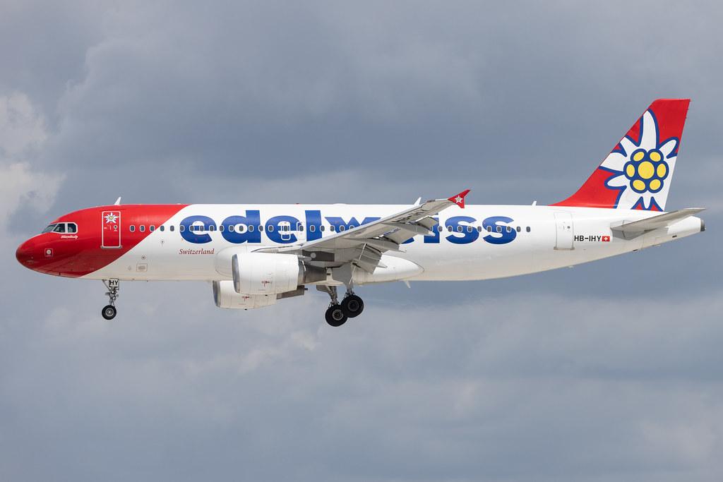Hamburg Airport: Edelweiss Air (WK / EDW) | Airbus A320-214 A320 | HB-IHY | MSN 0947