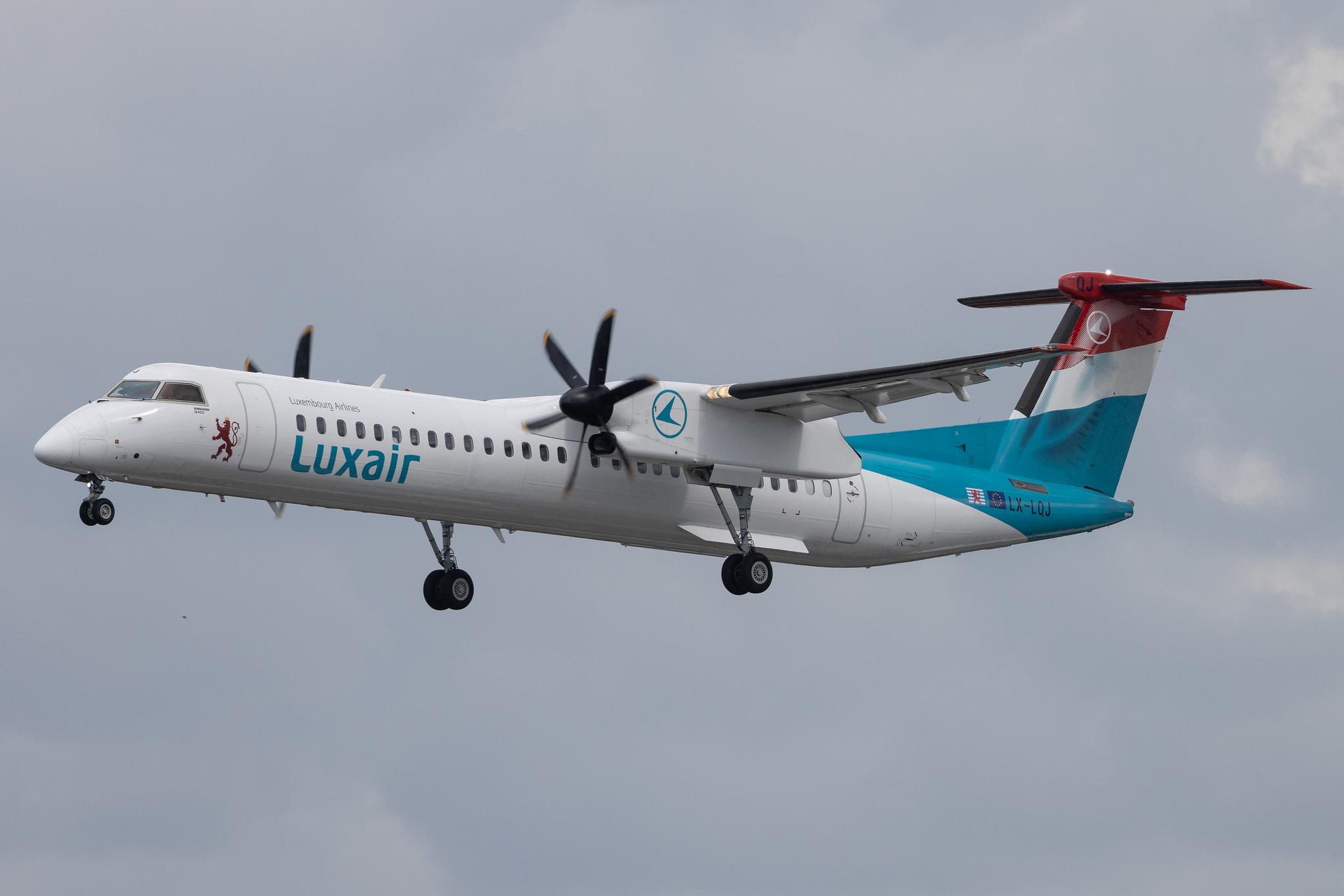 Hamburg Airport: Luxair (LG / LGL) | De Havilland Canada Dash 8-400 DH8D | LX-LQJ | MSN 4562