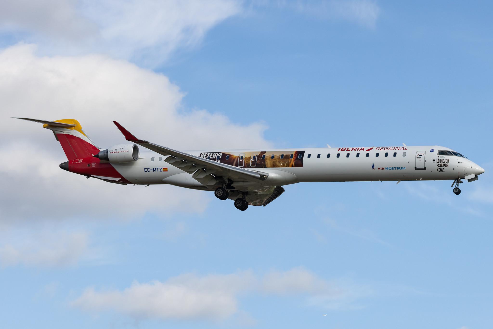 Hamburg Airport: Iberia Regional (IB / IBE) | Operator: Air Nostrum | Mitsubishi CRJ-1000 CRJX | EC-MTZ | MSN 19060