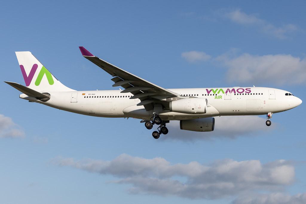 Hamburg Airport: Wamos Air (EB / PLM) | Airbus A330-243 A332 | EC-NUI | MSN 0963