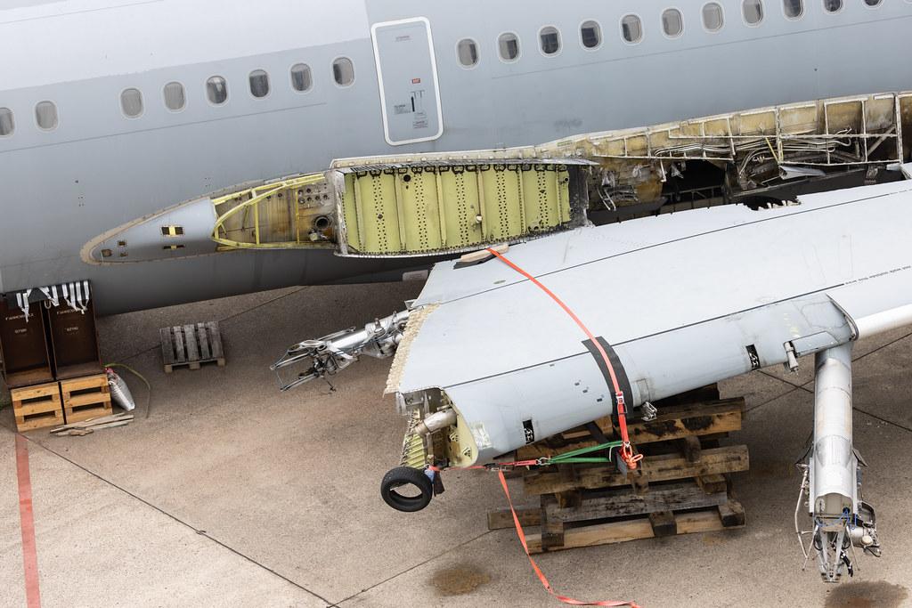 Hannover Airport: German Air Force (/ GAF) | Airbus A310-304 A310 | 10+23 | MSN 503