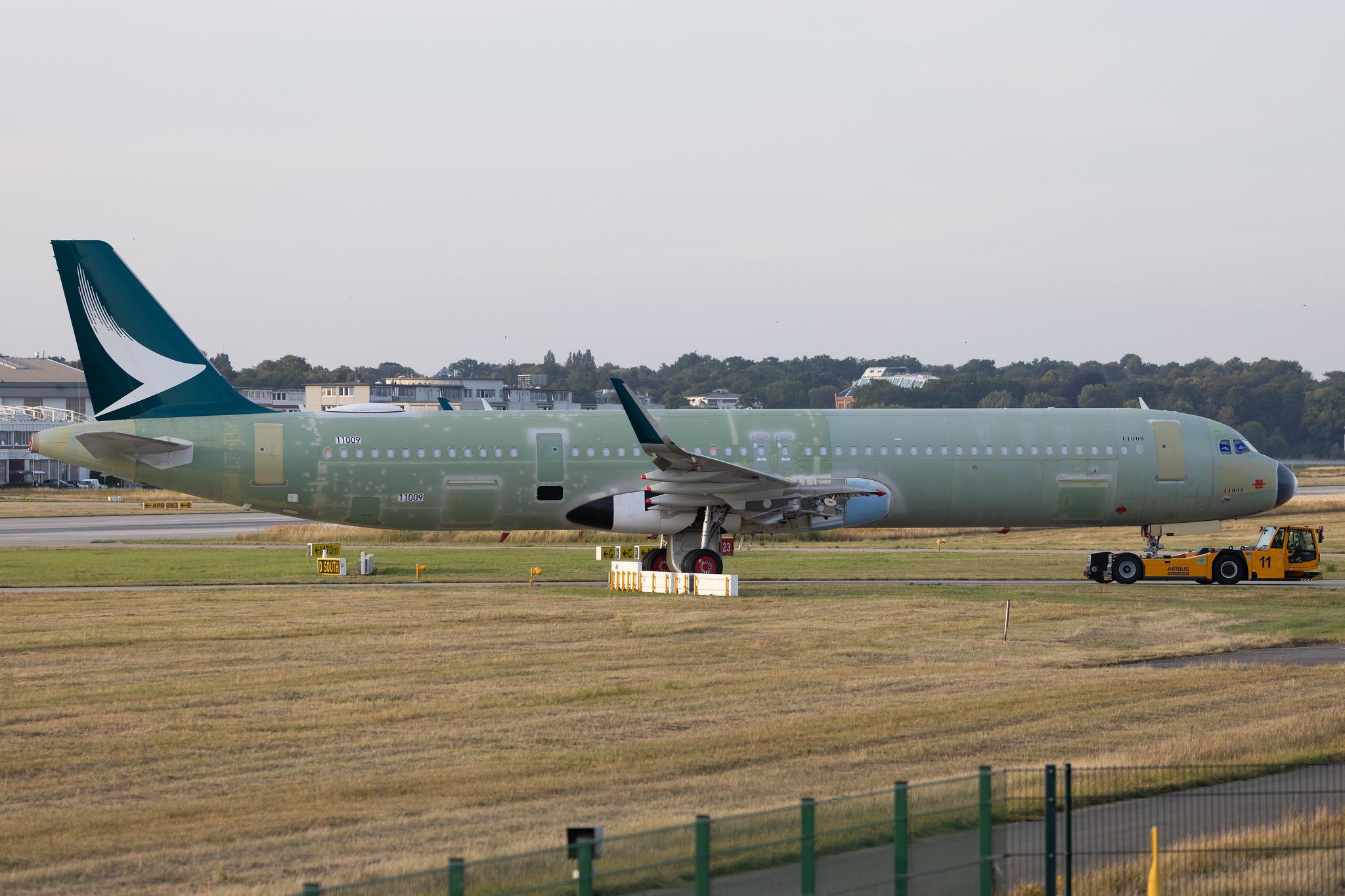 Hamburg Finkenwerder: Cathay Pacific (CX / CPA) | Airbus A321-251NX A21N | D- | MSN 11009