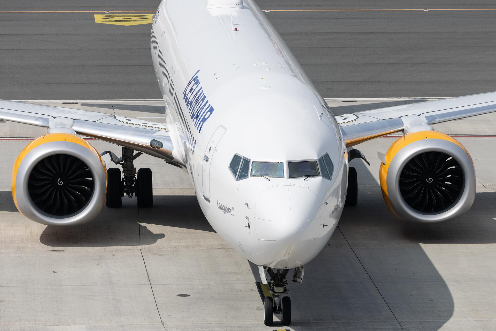 Hamburg Airport: Icelandair (FI / ICE) |  Boeing 737 MAX 9 B39M | TF-ICB | MSN 44568