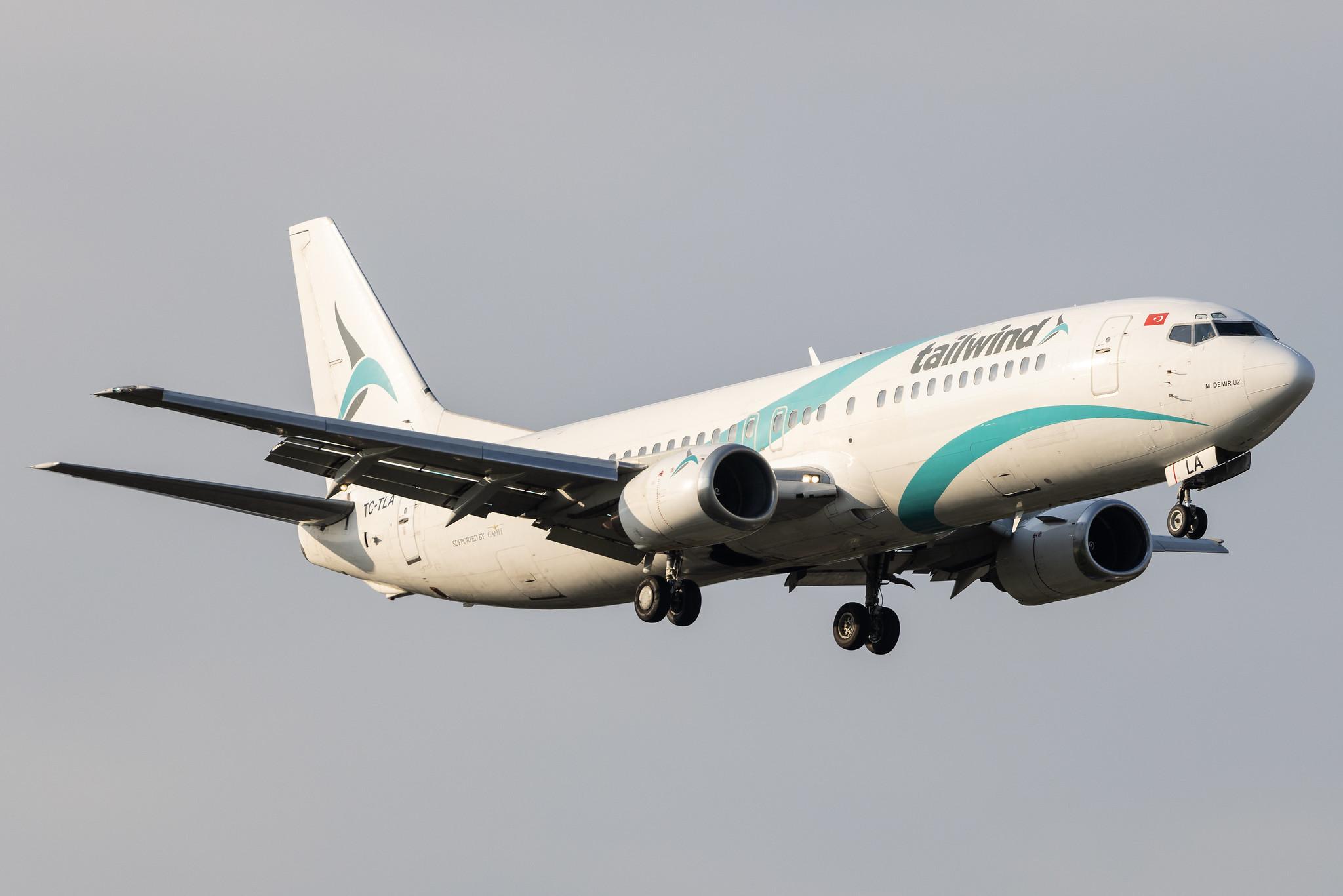 Hamburg Airport: Tailwind Airlines (TI / TWI) | Boeing 737-4Q8 B734 | TC-TLA | MSN 25107