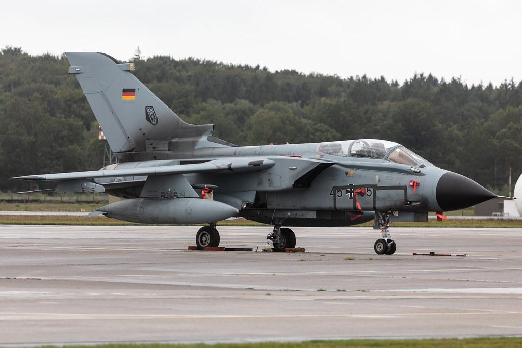 Fliegerhorst Hohn: German Air Force (/ GAF) | Panavia Tornado IDS   | 45+85 | MSN 708/GS226/4285