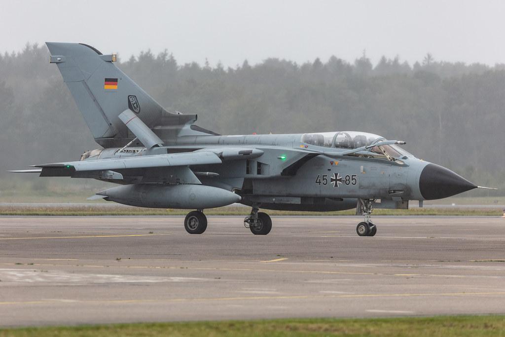 Fliegerhorst Hohn: German Air Force (/ GAF) | Panavia Tornado IDS   | 45+85 | MSN 708/GS226/4285