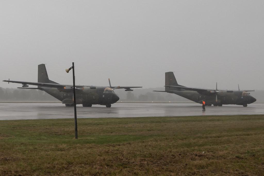 Fliegerhorst Hohn: Flyout des Luftfahrtgeschwarders LTG 63 / Die  Transall C-160D (C160) (50+36, 50+40, 50+51, 50+79, 50+83, 50+88) der German Air Force (/ GAF) am Fliegerhorst Hohn (ETNH).