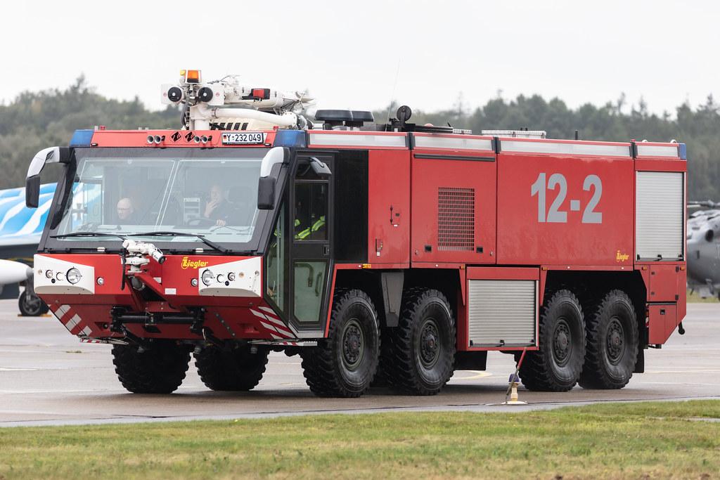 Fliegerhorst Hohn: Feuerwehr 12-2 / Fire and Rescue