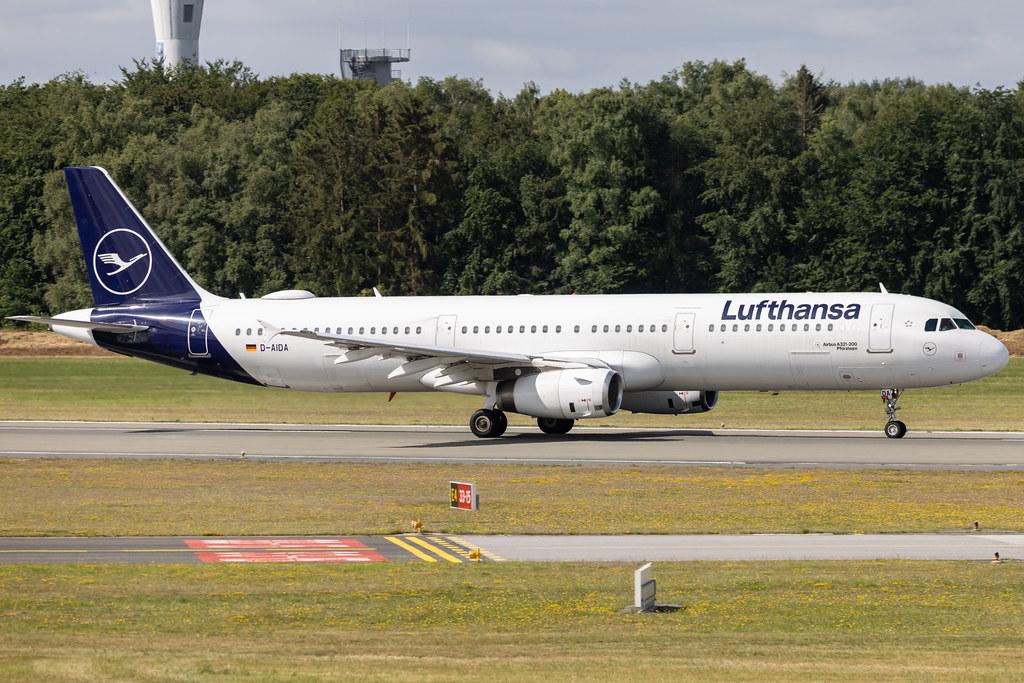 Hamburg Airport: Lufthansa (LH / DLH) | Airbus A321-231 A321 | D-AIDA | MSN 4360