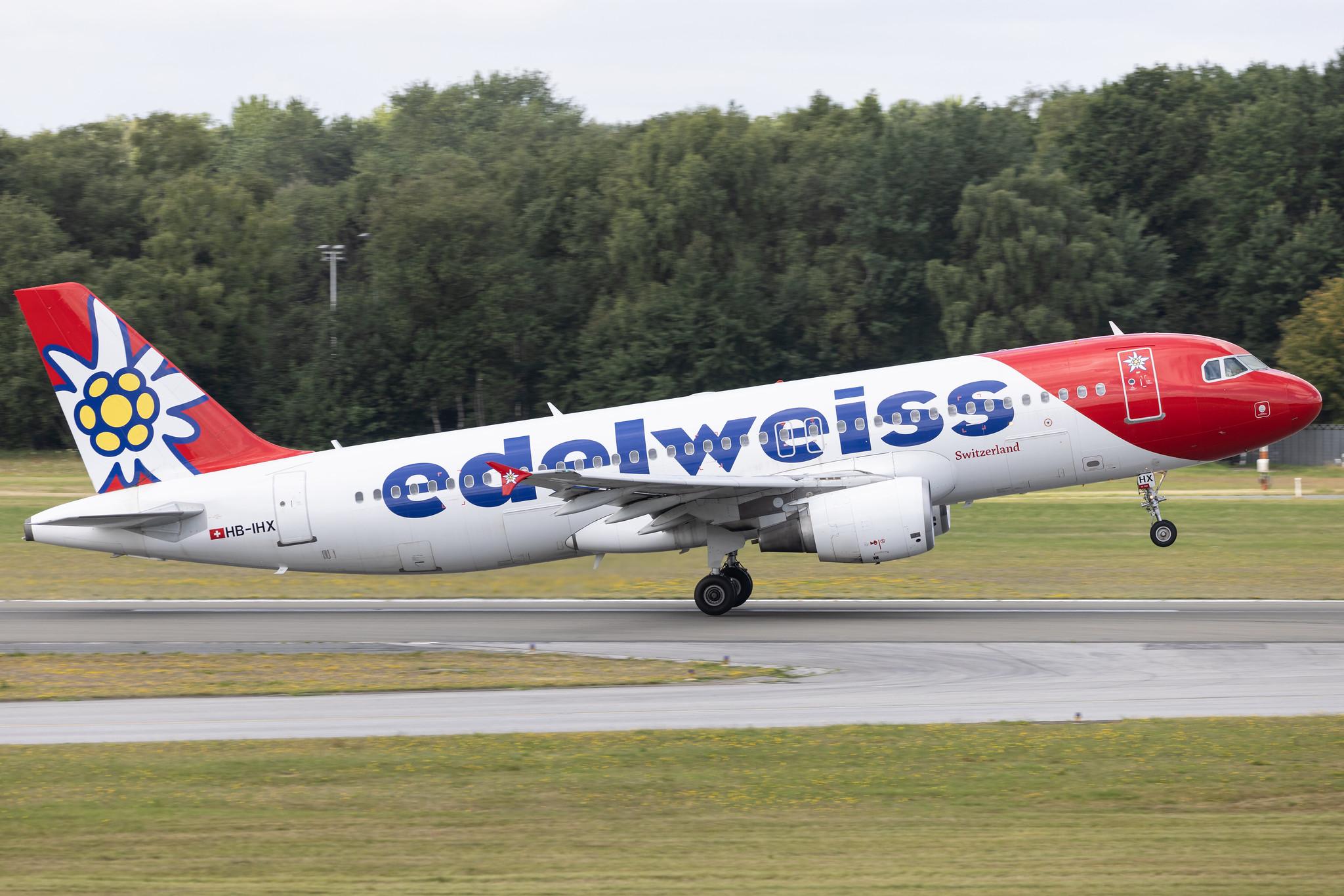 Hamburg Airport: Edelweiss Air (WK / EDW) | A320 | HB-IHX | MSN 0942