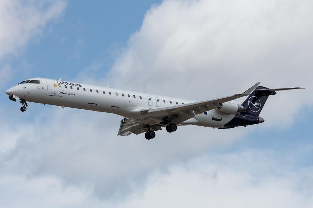 Frankfurt Airport: Lufthansa (LH / DLH) | Operator: Lufthansa CityLine |  Mitsubishi CRJ-900LR CRJ9 | D-ACNV | MSN 15268