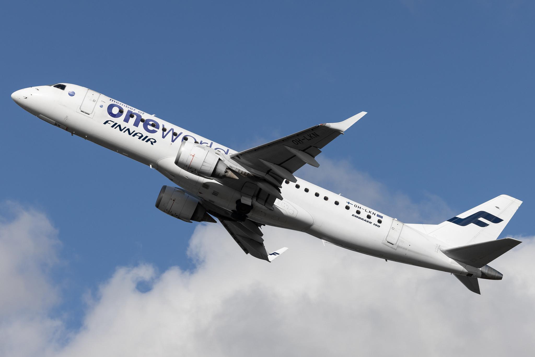 Hamburg Airport: Finnair (AY / FIN) | Livery: Oneworld livery | Operator: NORRA | Embraer E190LR E190 | OH-LKN | MSN 19000252