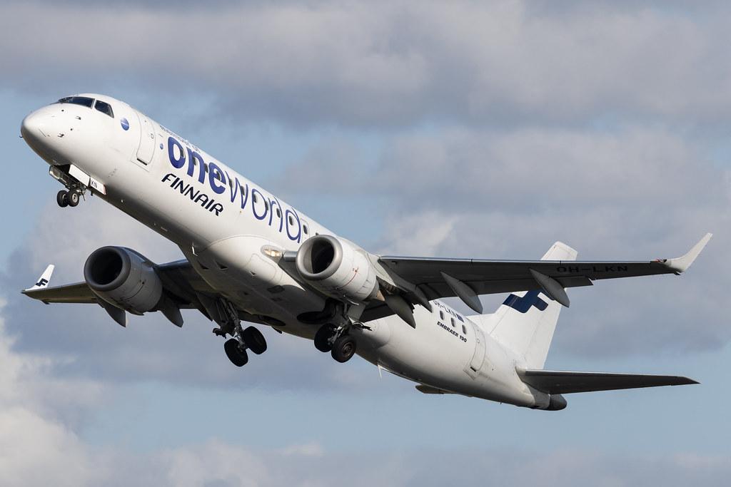 Hamburg Airport: Finnair (AY / FIN) | Livery: Oneworld livery | Operator: NORRA | Embraer E190LR E190 | OH-LKN | MSN 19000252