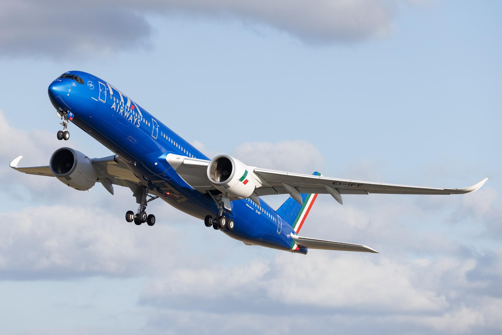 Hamburg Airport: ITA Airways (AZ / ITY) |  Airbus A350-941 A359 | EI-IFF | MSN 283