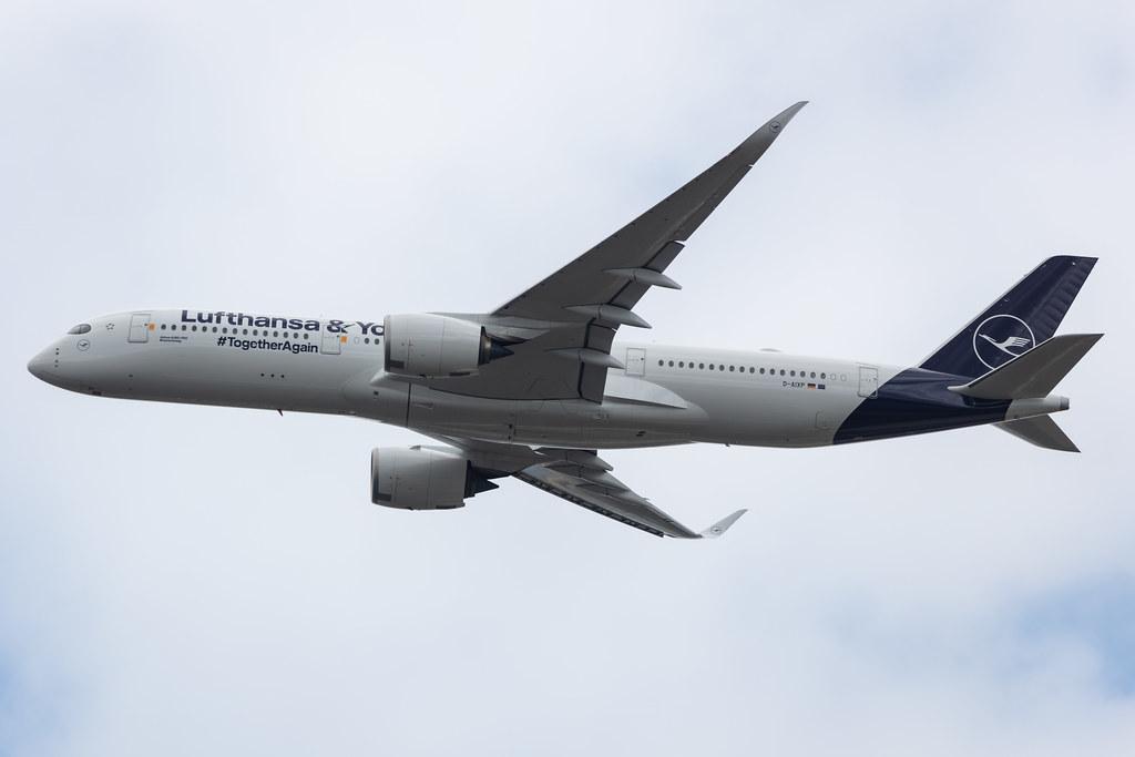 Frankfurt Airport: Lufthansa (LH / DLH) |  Livery: 