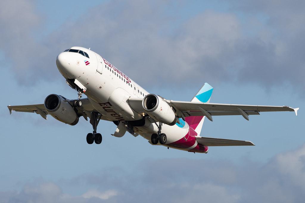 Hamburg Airport: Eurowings (EW / EWG) | Airbus A319-132 A319 | D-AGWD | MSN 3011