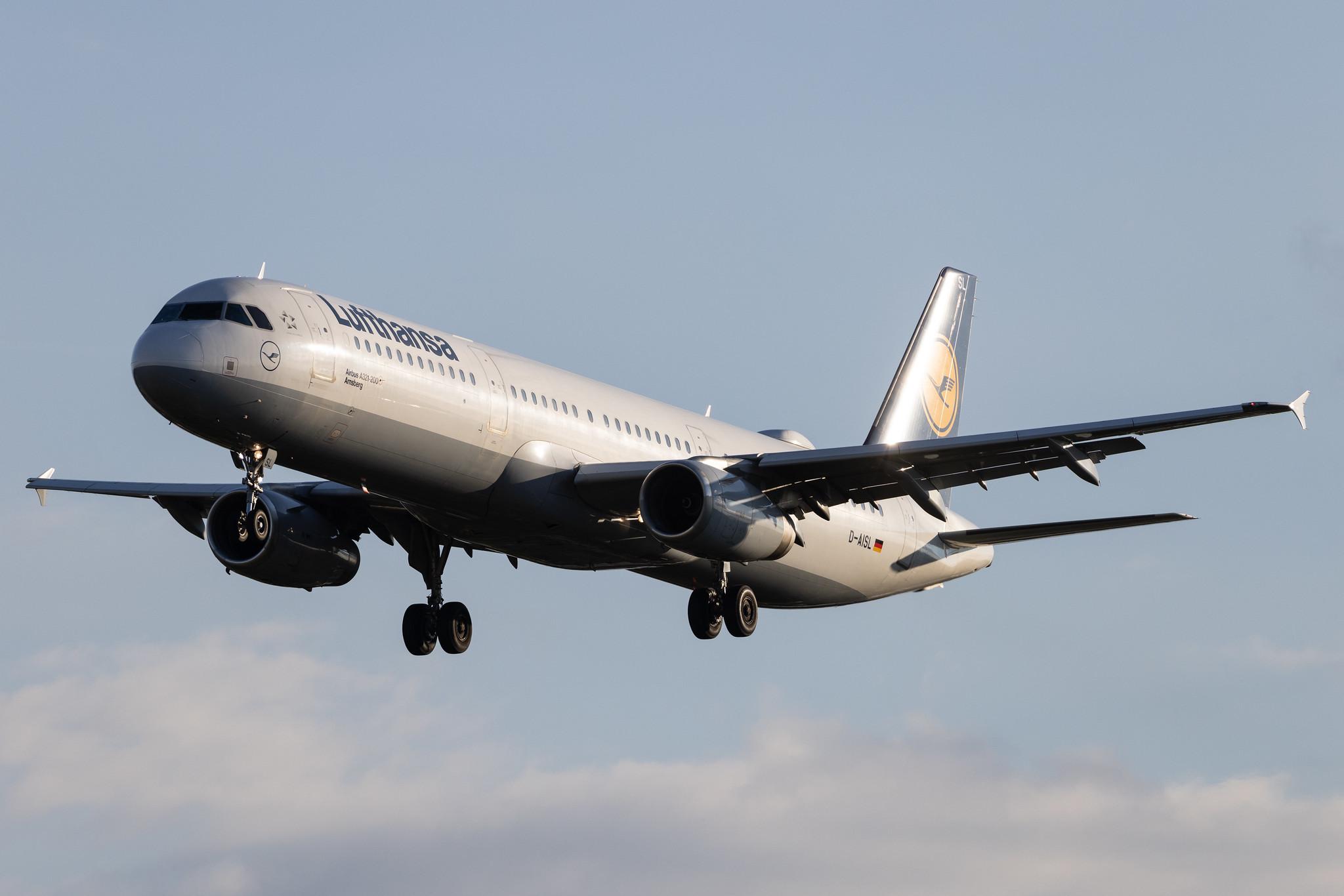 Hamburg Airport: Lufthansa (LH / DLH) | Airbus A321-231 A321 | D-AISL | MSN 3434