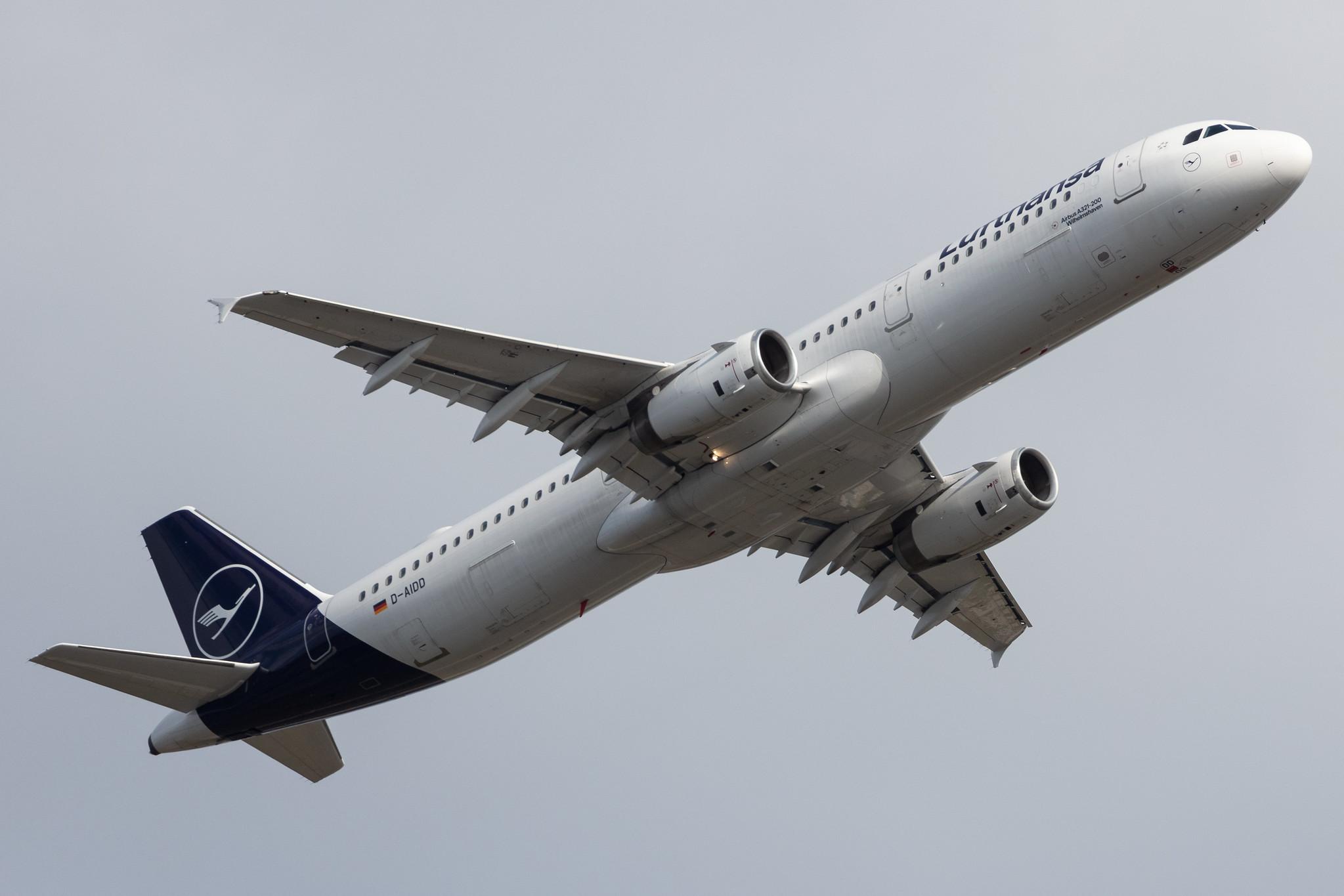 Frankfurt Airport: Lufthansa (LH / DLH) |  Airbus A321-231 A321 | D-AIDD | MSN 4585