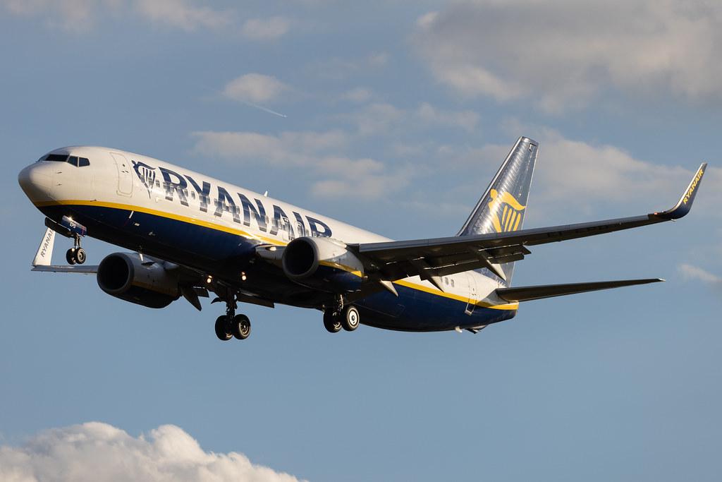 Hamburg Airport: Ryanair (FR / RYR) | Boeing 737-8AS B738 | Ei-EPD | MSN 40310