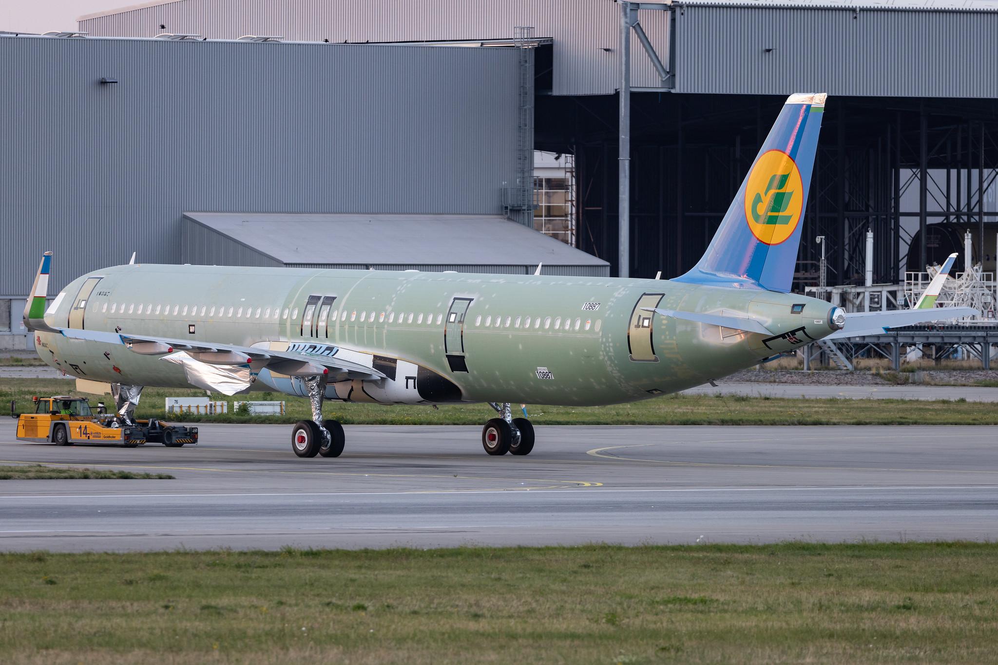 Hamburg Finkenwerder: Uzbekistan Airways (HY / UZB) | Airbus A321-253NX A21N | D- | UK- | MSN 10887