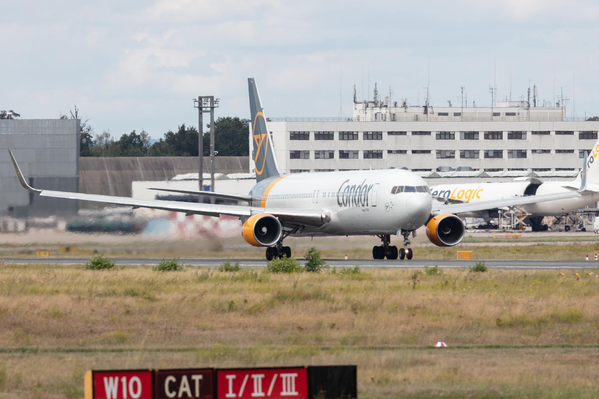 Frankfurt Airport: Condor (DE / CFG) |  Boeing 767-330(ER) B763 | D-ABUD | MSN 26983