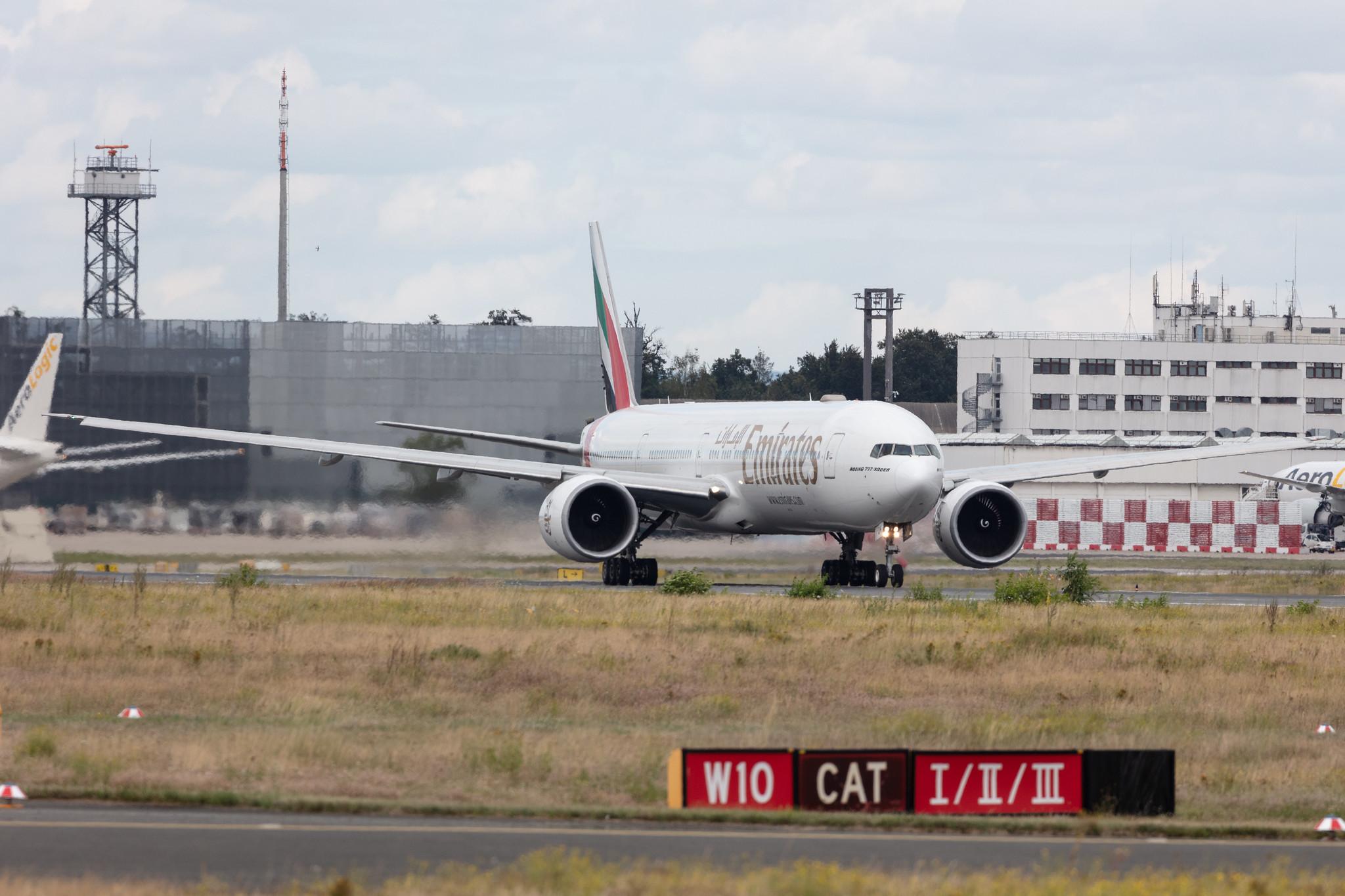 Frankfurt Airport: Emirates (EK / UAE) |  Boeing 777-31H(ER) B77W | A6-EQH | MSN 42353