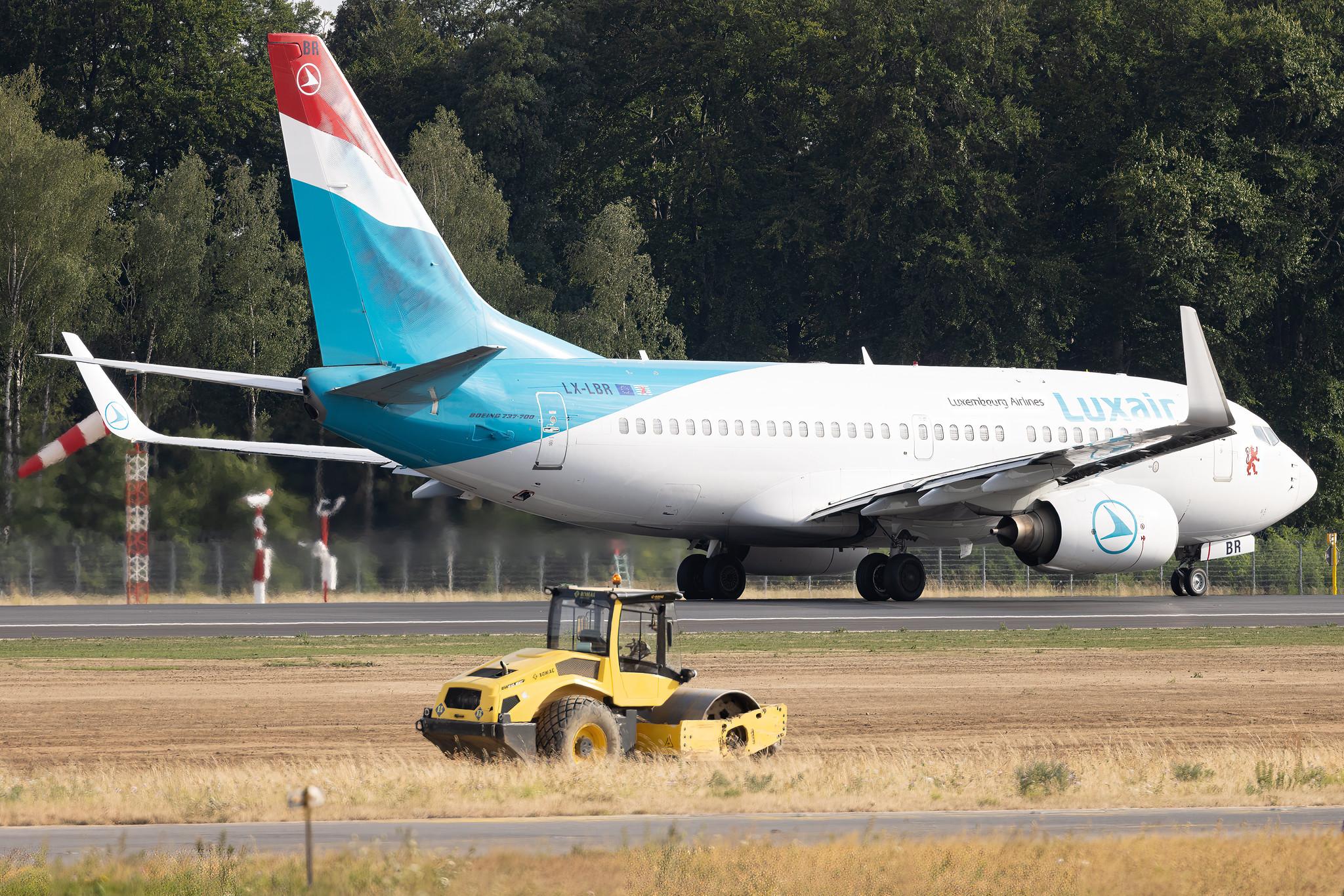 Luxembourg Findel Airport: Luxair (LG / LGL) | Boeing 737-7K2 B737 | LX-LBR | MSN 30366