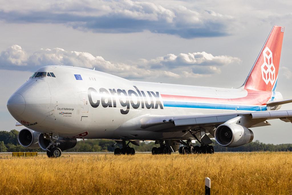 Luxembourg Findel Airport: Cargolux (CV / CLX) | Boeing 747-4R7F B744 | LX-RCV | MSN 30400