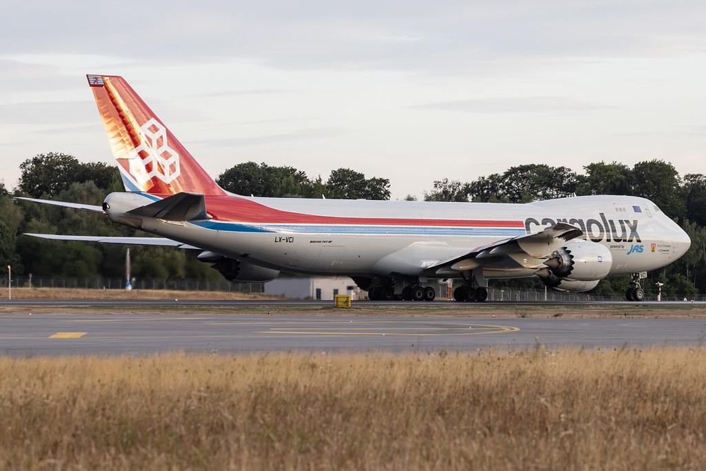 Luxembourg Findel Airport: Cargolux (CV / CLX) | Boeing 747-8R7F B748 | LX-VCI | MSN 35822