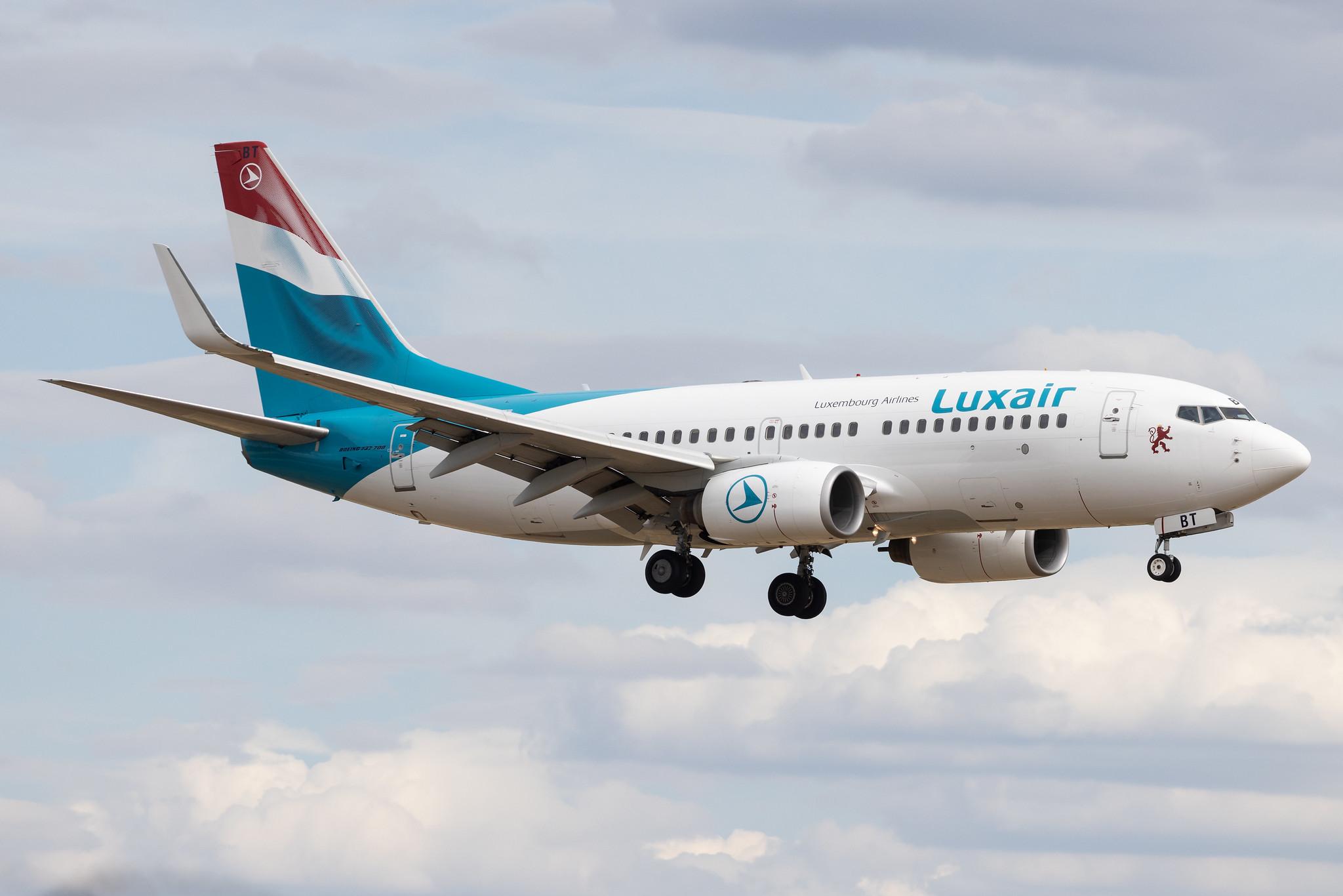 Luxembourg Findel Airport: Luxair (LG / LGL) |  Boeing 737-7K2 B737 | LX-LBT | MSN 30371