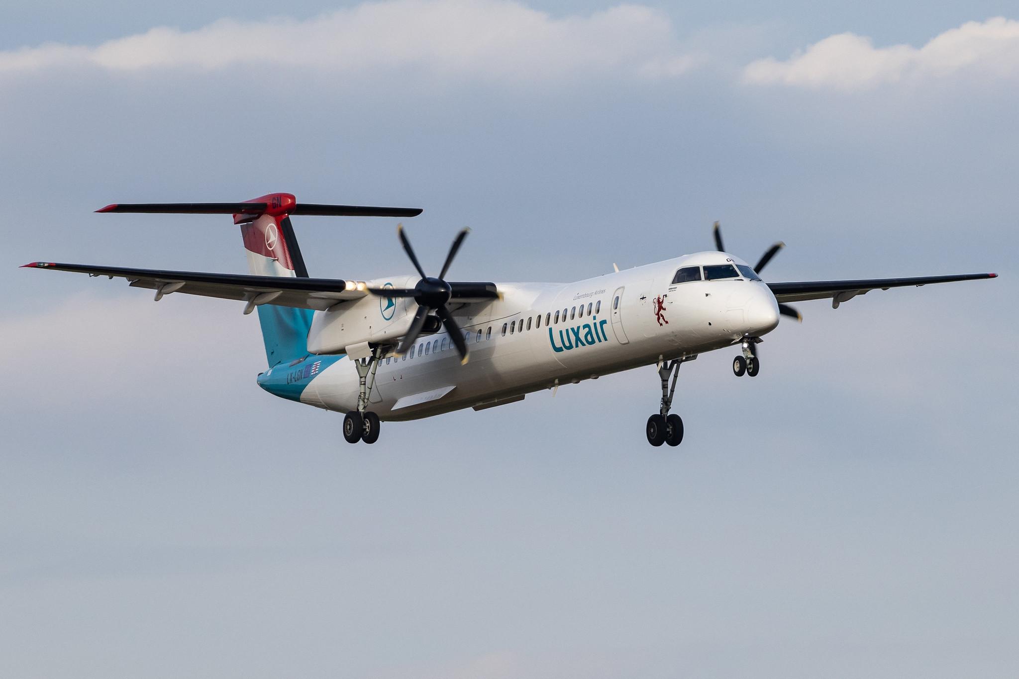 Luxembourg Findel Airport: Luxair (LG / LGL) |  De Havilland Canada Dash 8-400 DH8D | LX-LGN | MSN 4426