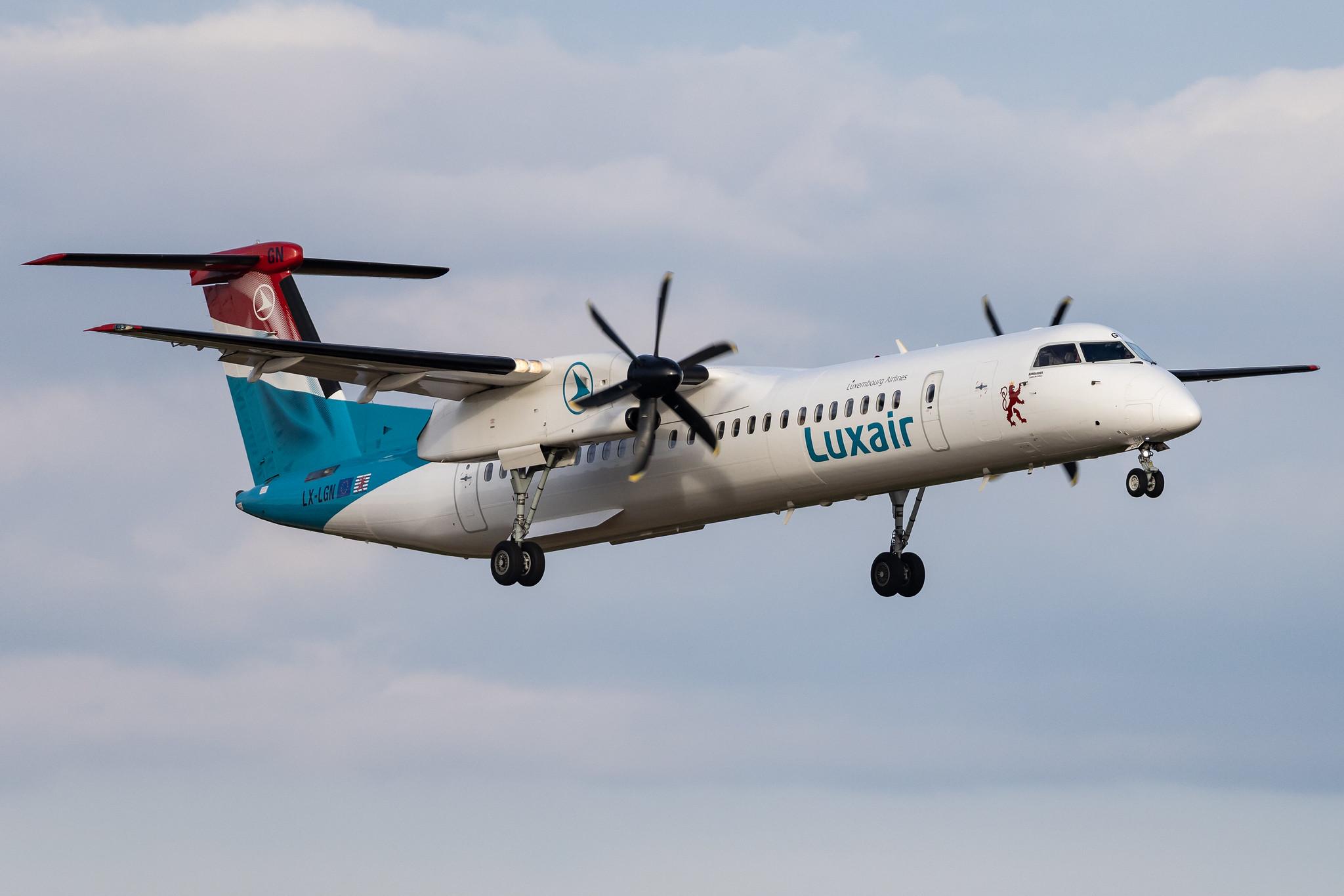 Luxembourg Findel Airport: Luxair (LG / LGL) |  De Havilland Canada Dash 8-400 DH8D | LX-LGN | MSN 4426